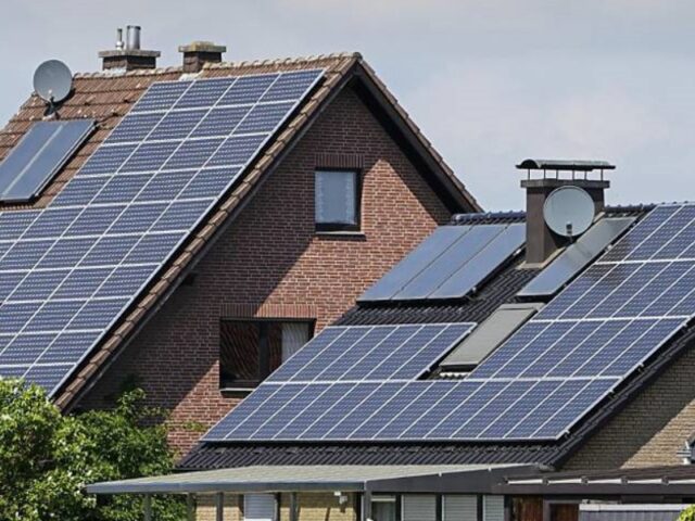 Yingke customizes solar energy systems for houses